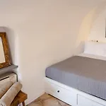 Ambrosia Tatil Evi Oia