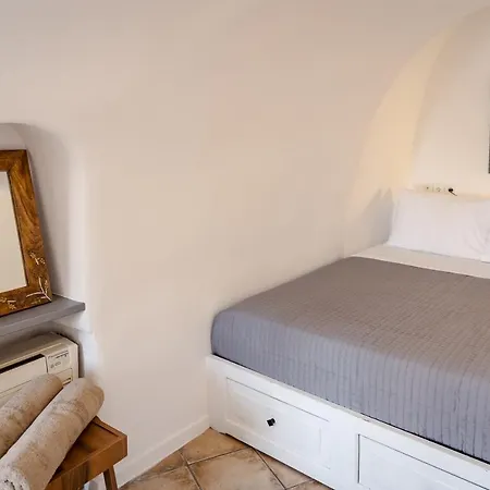 Ambrosia Tatil Evi Oía